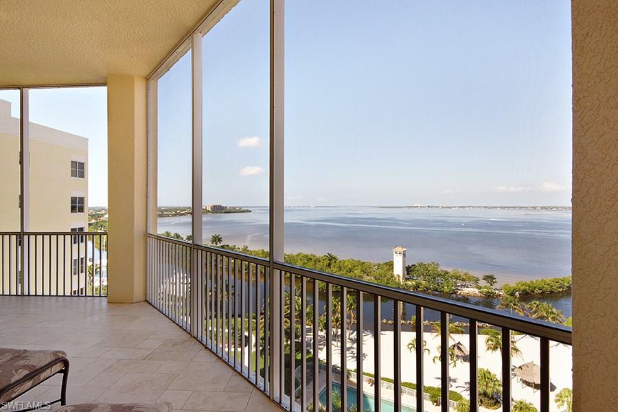 THE PARAMOUNT - Residential