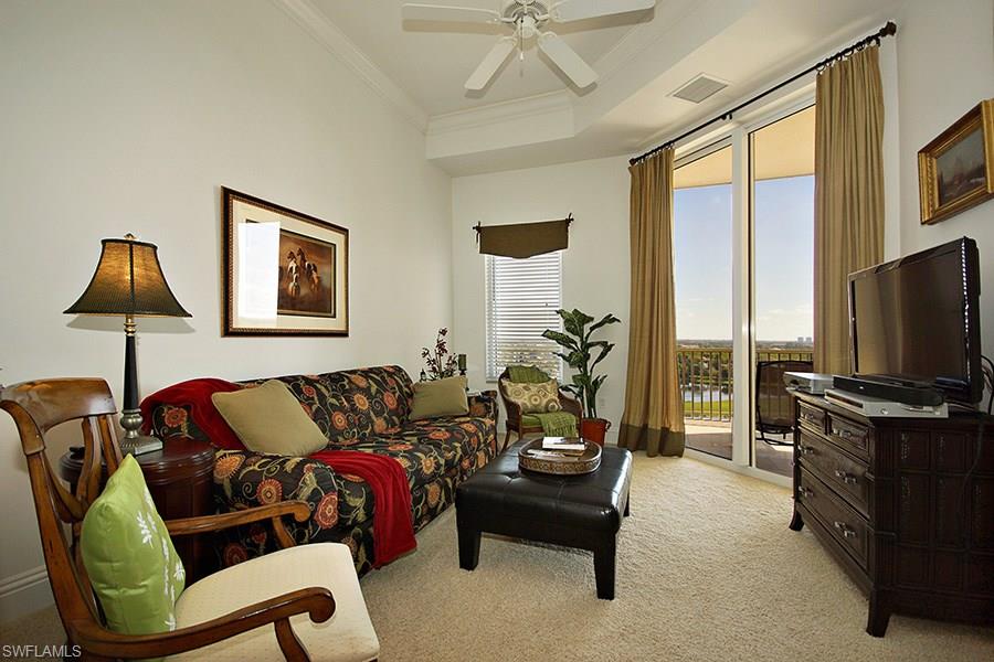 THE PARAMOUNT - Residential