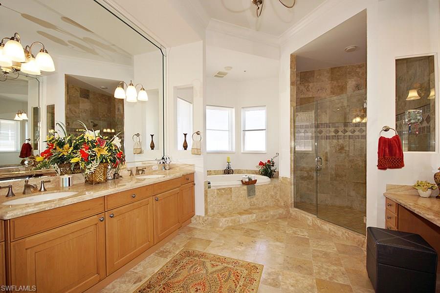 THE PARAMOUNT - Residential