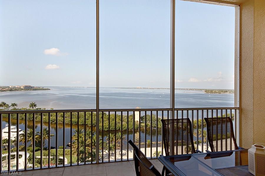 THE PARAMOUNT - Residential