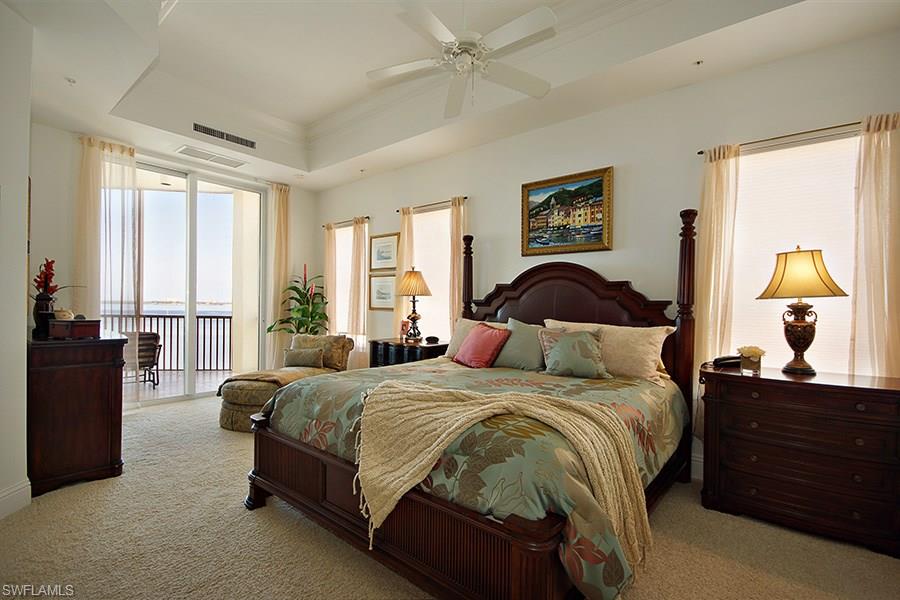 THE PARAMOUNT - Residential