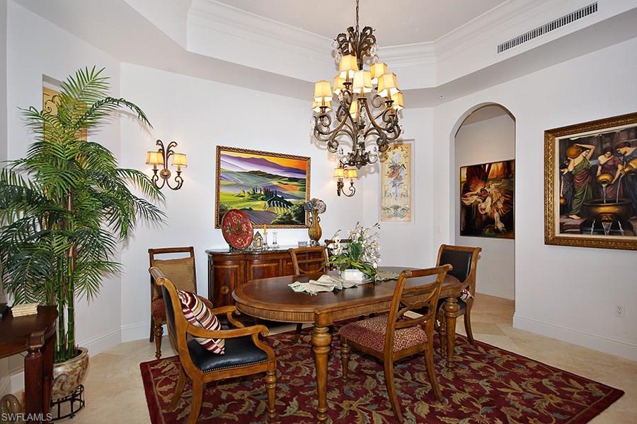 THE PARAMOUNT - Residential