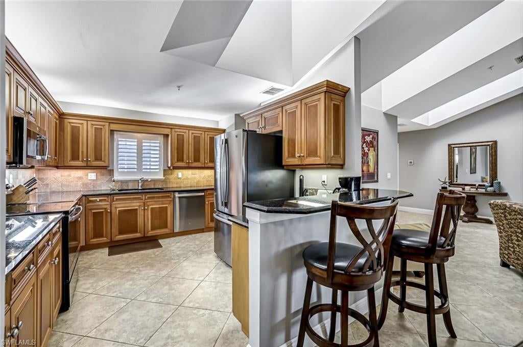 760 Waterford DR 303