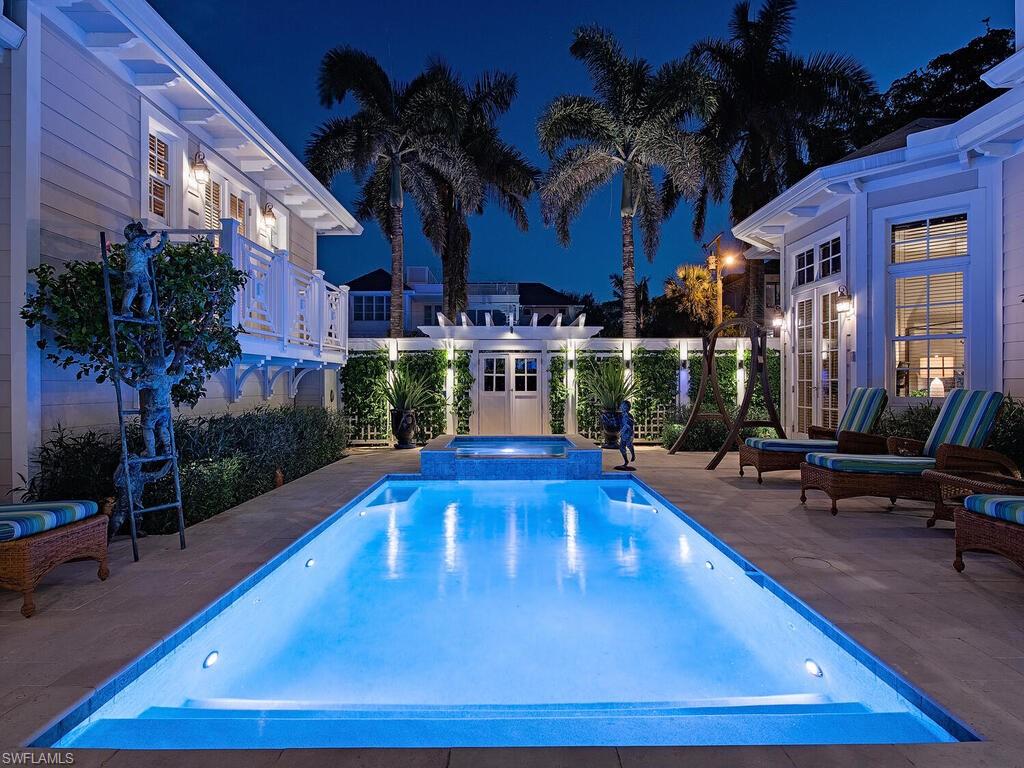 OLDE NAPLES - Residential