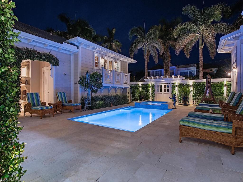 OLDE NAPLES - Residential