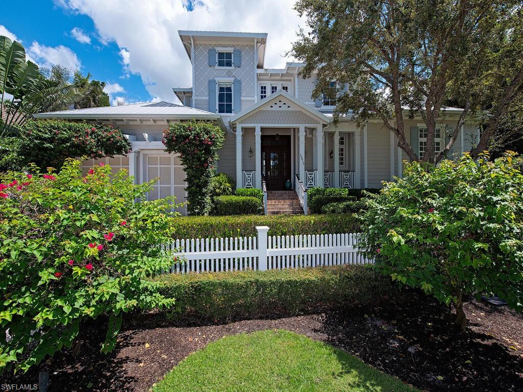 OLDE NAPLES - Residential