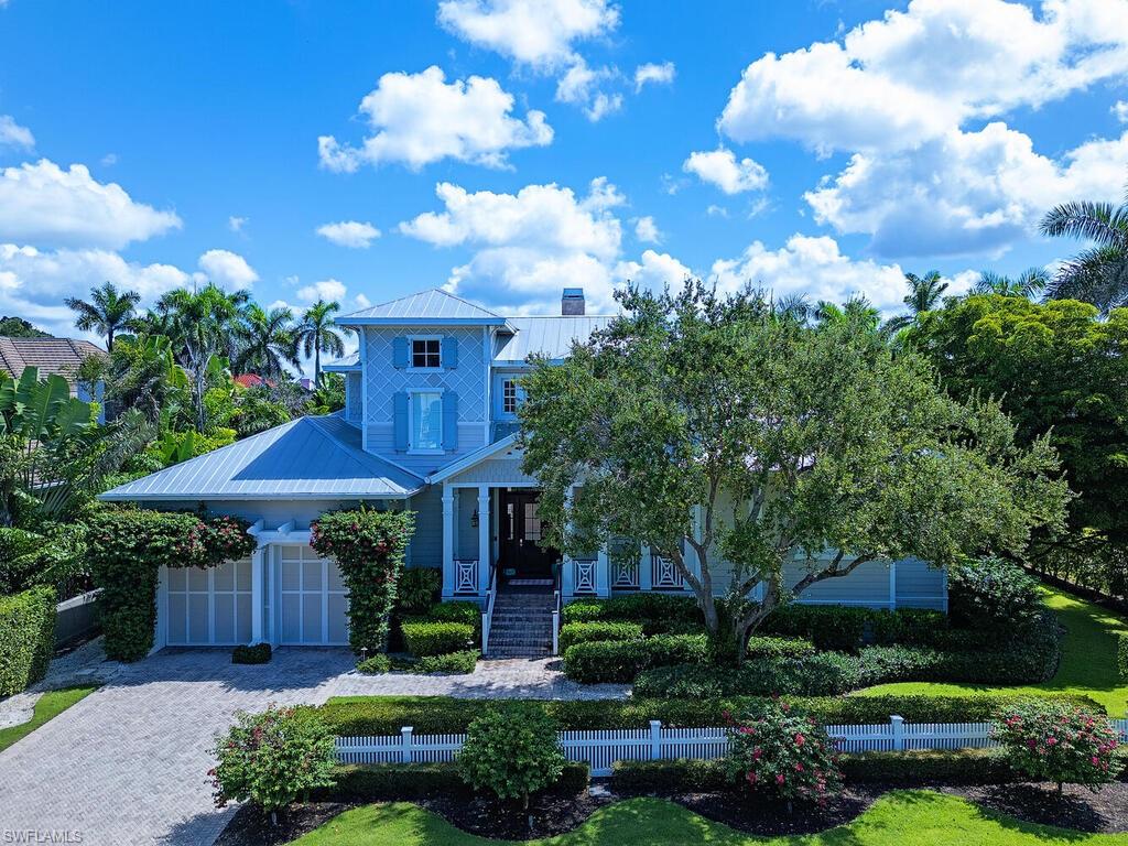 1975 Gulf Shore BLVD S