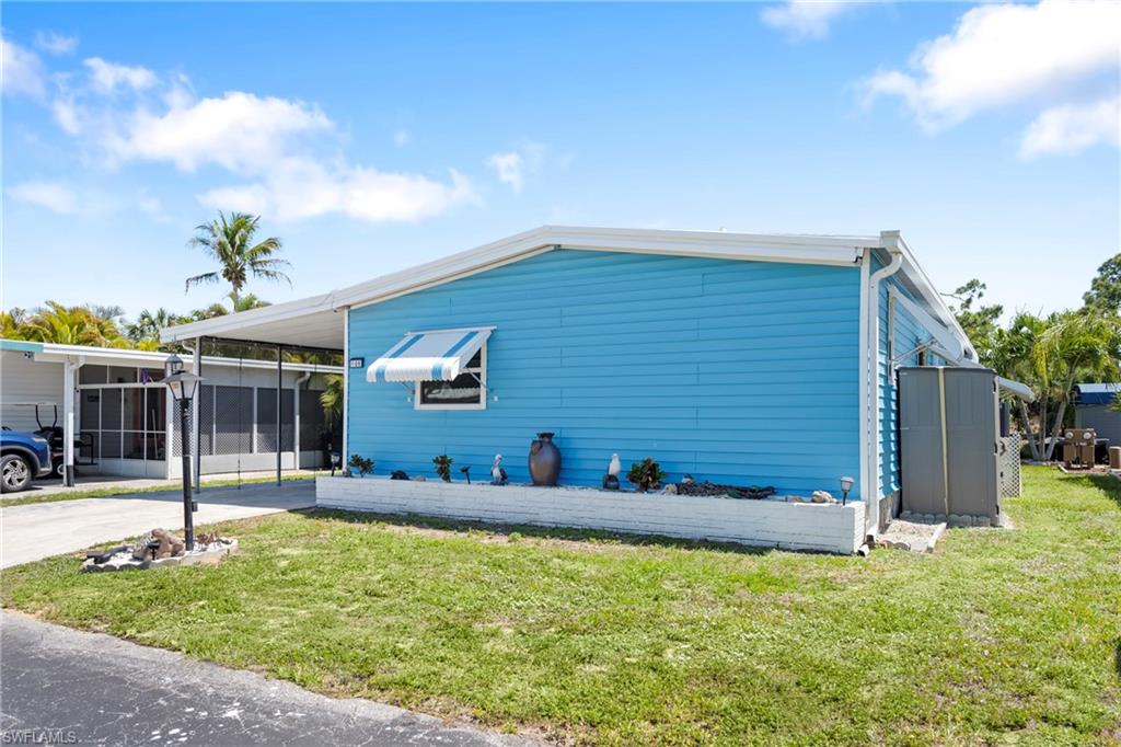 COACHLIGHT MANOR MOBILE HOME - Residential