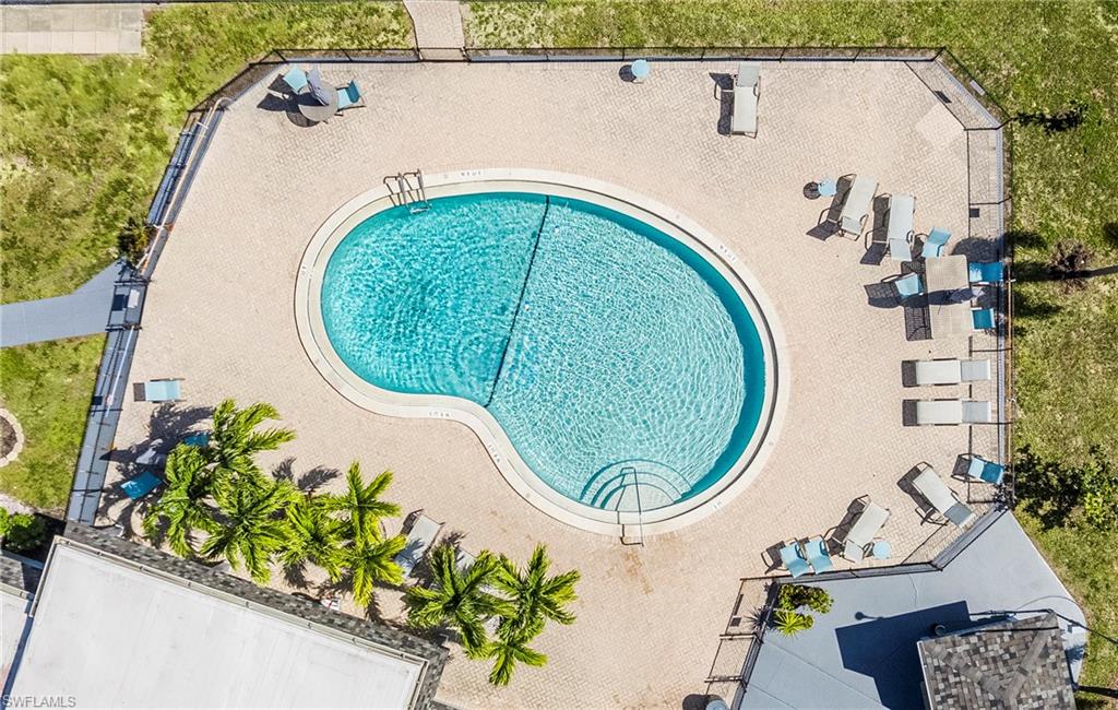 COACHLIGHT MANOR MOBILE HOME - Residential