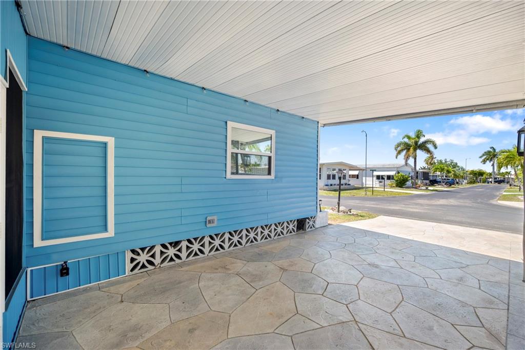 COACHLIGHT MANOR MOBILE HOME - Residential