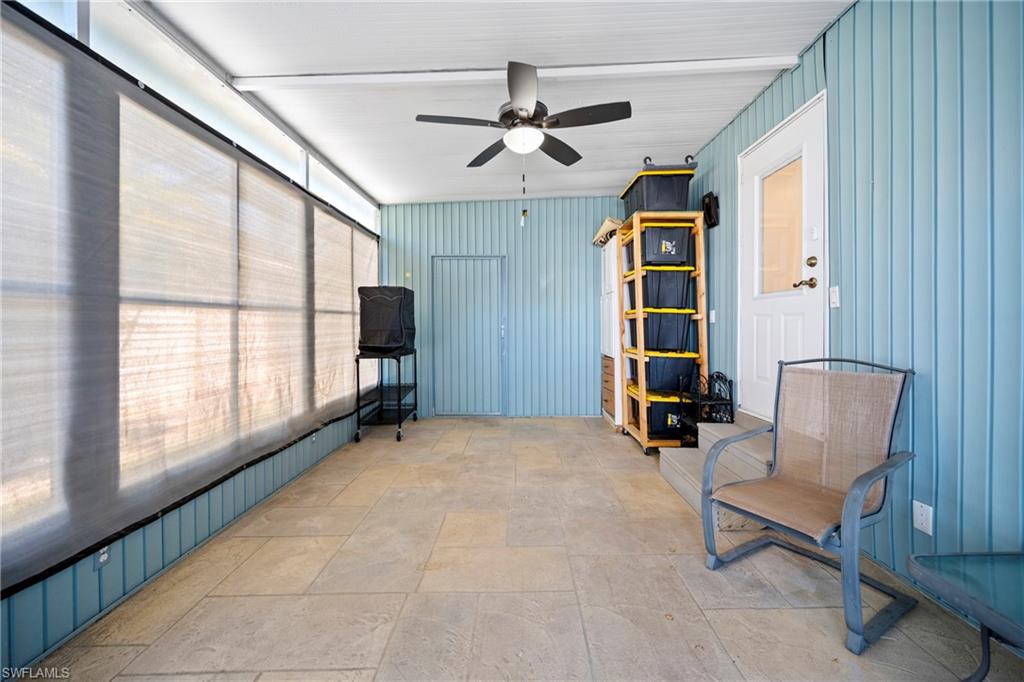 COACHLIGHT MANOR MOBILE HOME - Residential