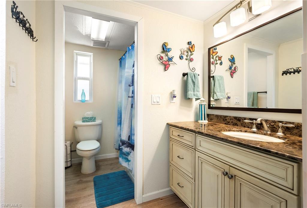 COACHLIGHT MANOR MOBILE HOME - Residential