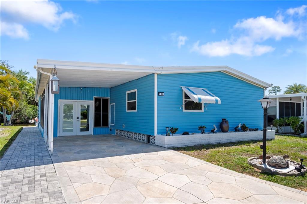 COACHLIGHT MANOR MOBILE HOME - Residential