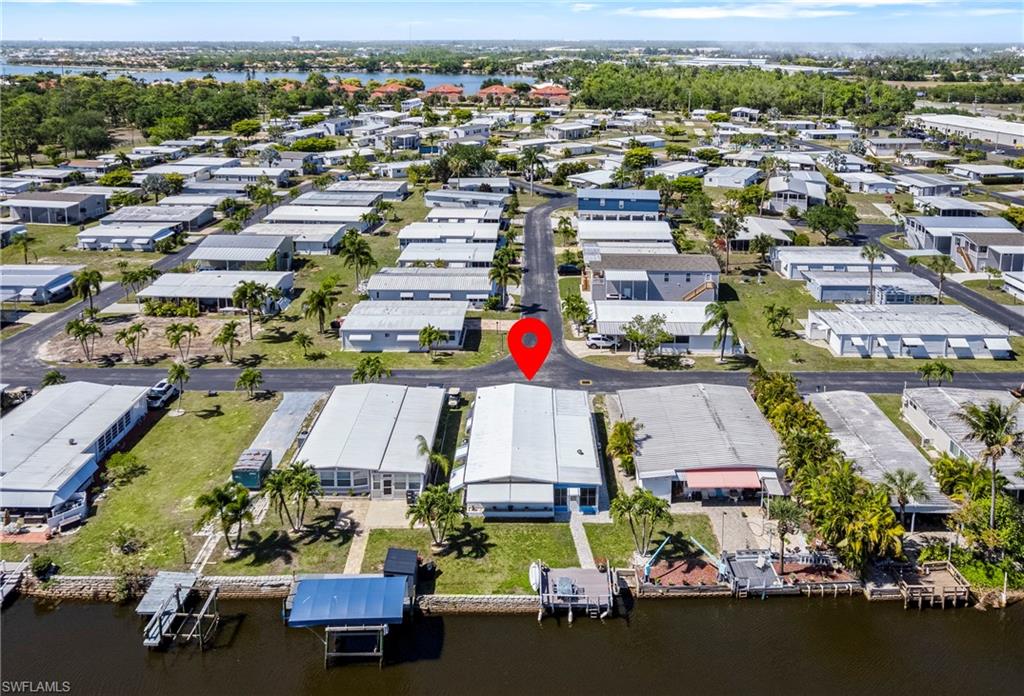 COACHLIGHT MANOR MOBILE HOME - Residential