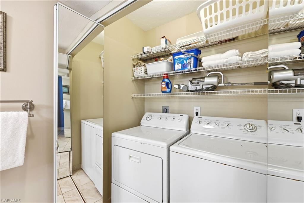 ISLAND WINDS CONDO - Residential