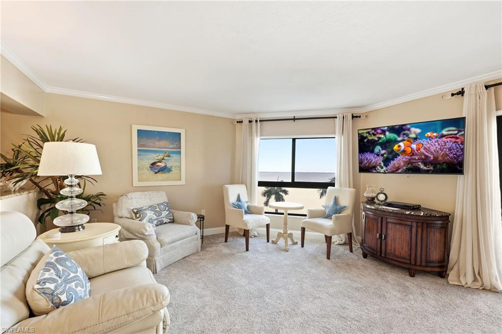 ISLAND WINDS CONDO - Residential