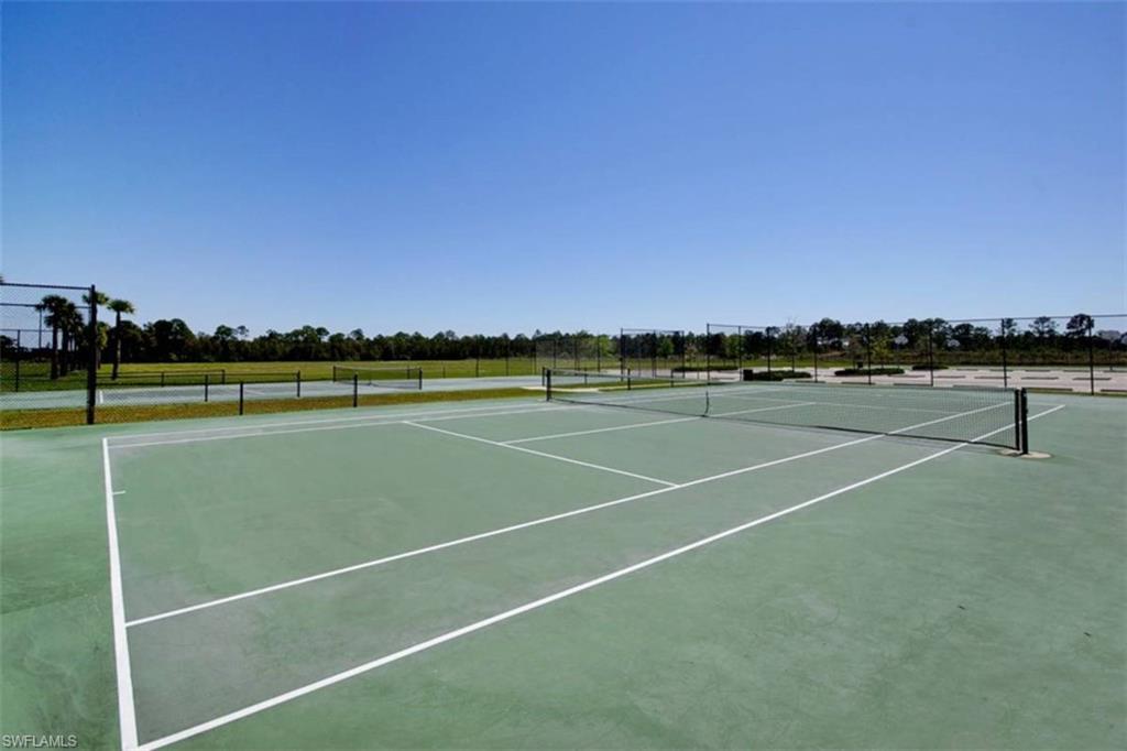 CORAL LAKES - Residential