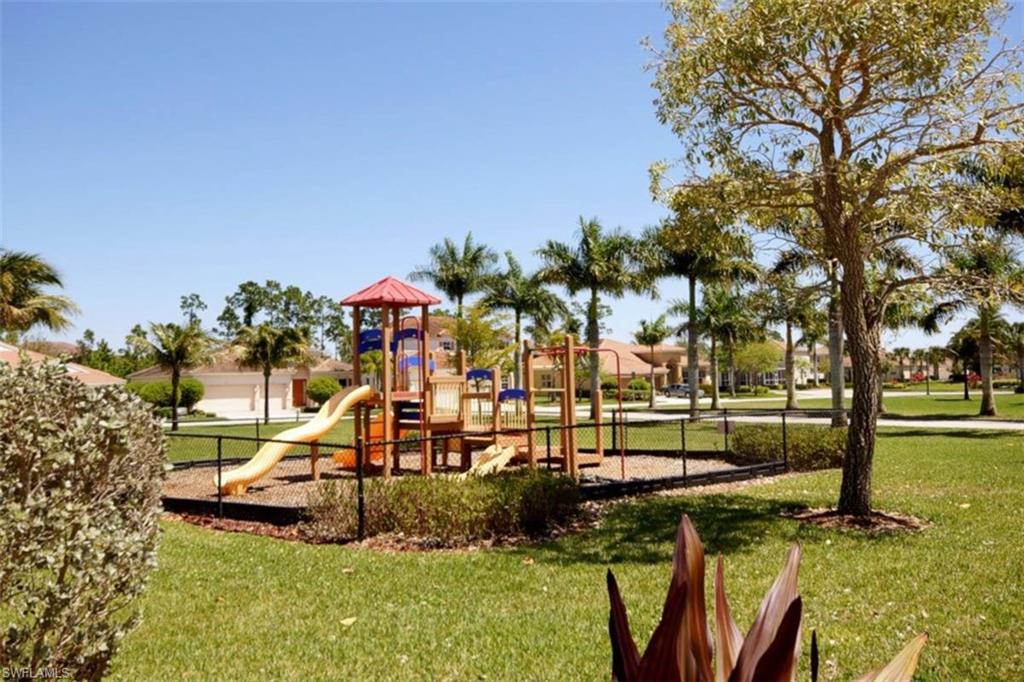 CORAL LAKES - Residential