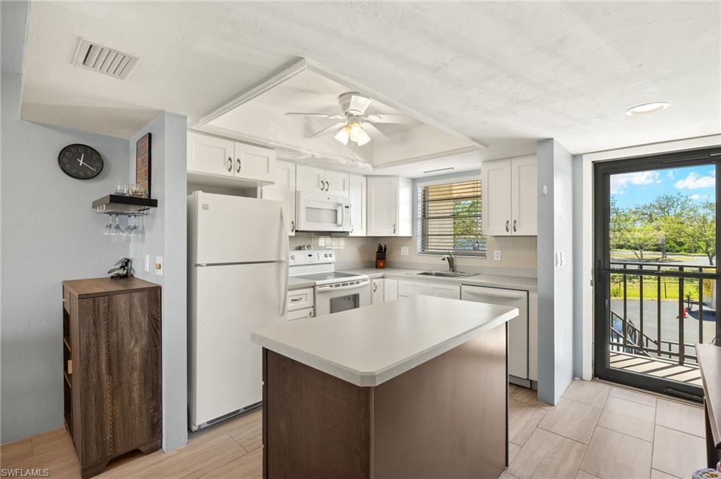 DAVIS LAKE CONDO - Residential