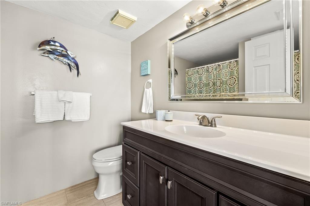 DAVIS LAKE CONDO - Residential