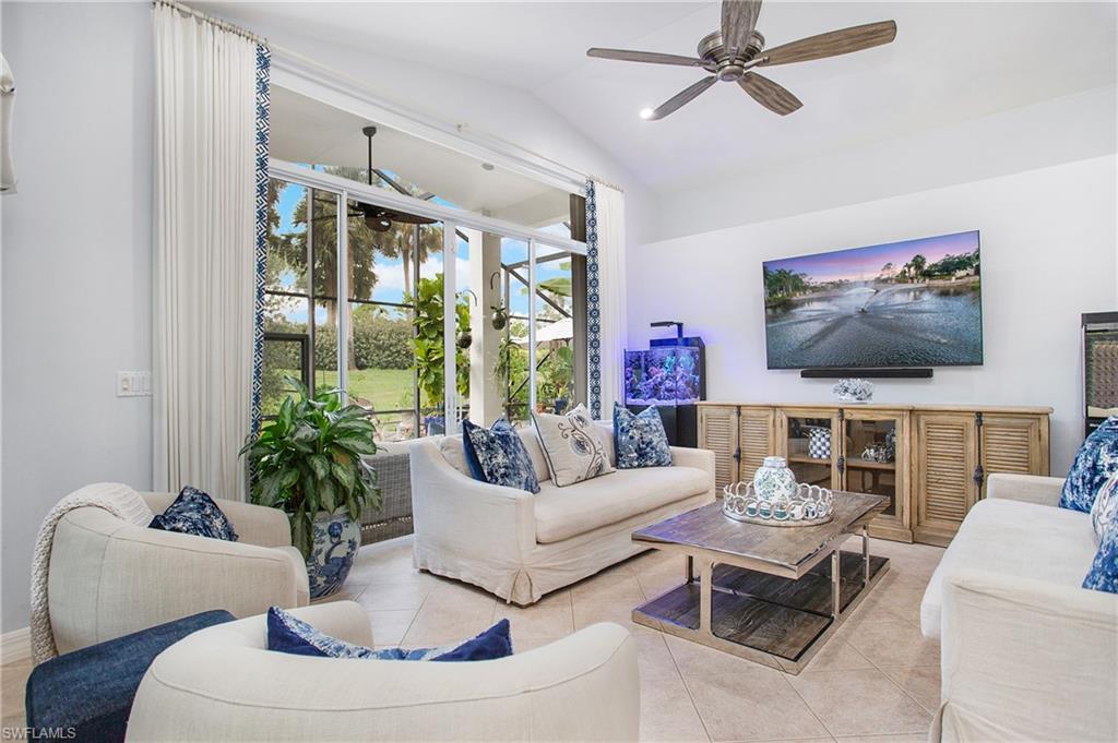 SATURNIA LAKES - Residential