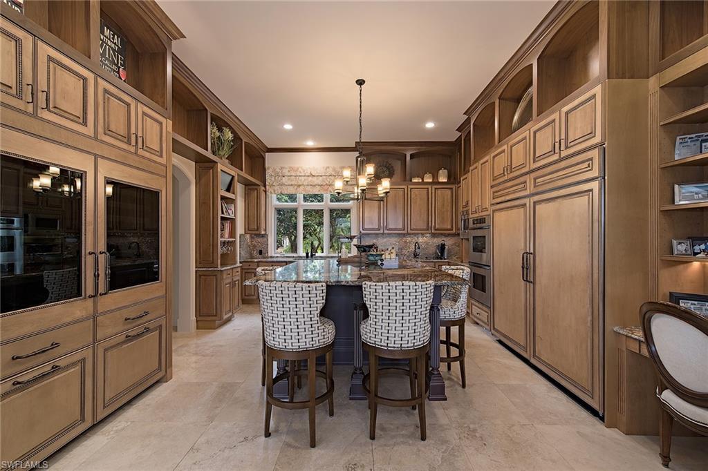 ESTATES AT BAY COLONY GOLF CLUB - Residential