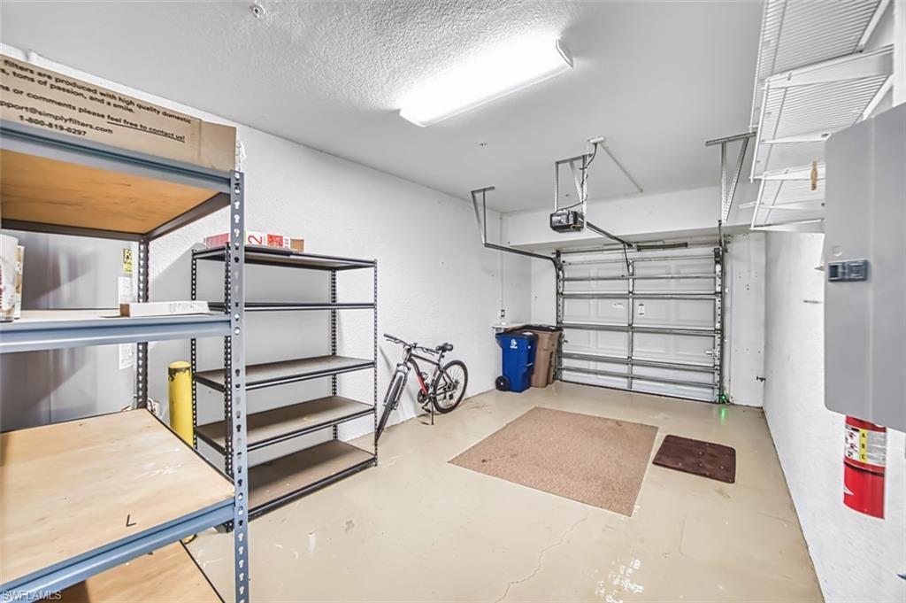 COTTONWOOD BEND - Residential Lease