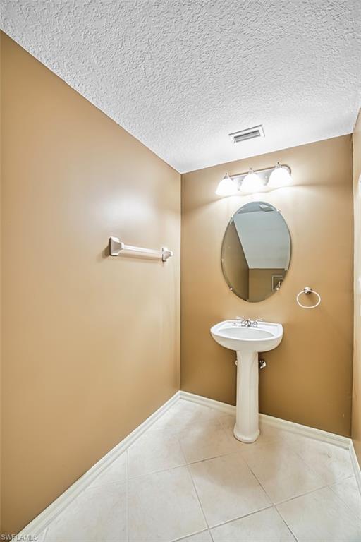 COTTONWOOD BEND - Residential Lease