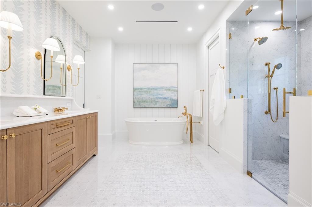AQUALANE SHORES - Residential