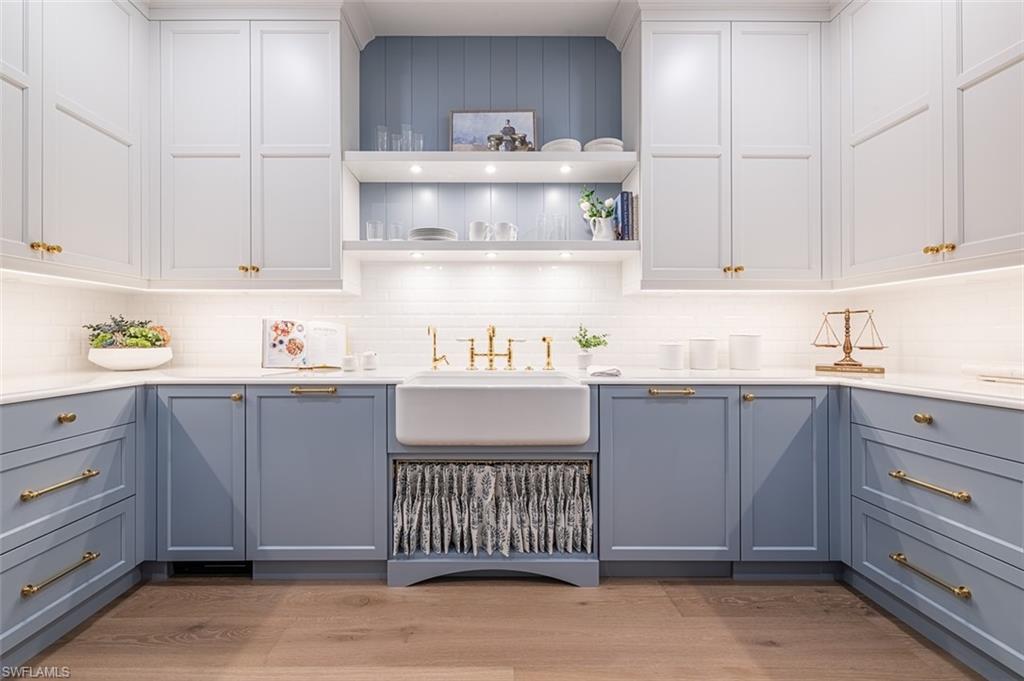 AQUALANE SHORES - Residential