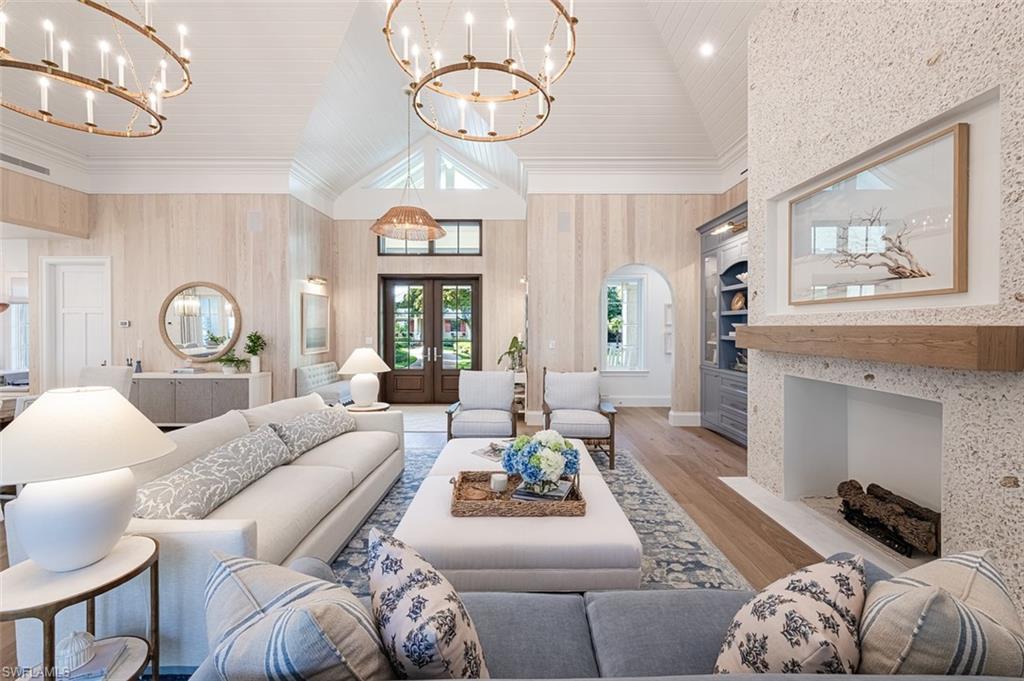 AQUALANE SHORES - Residential