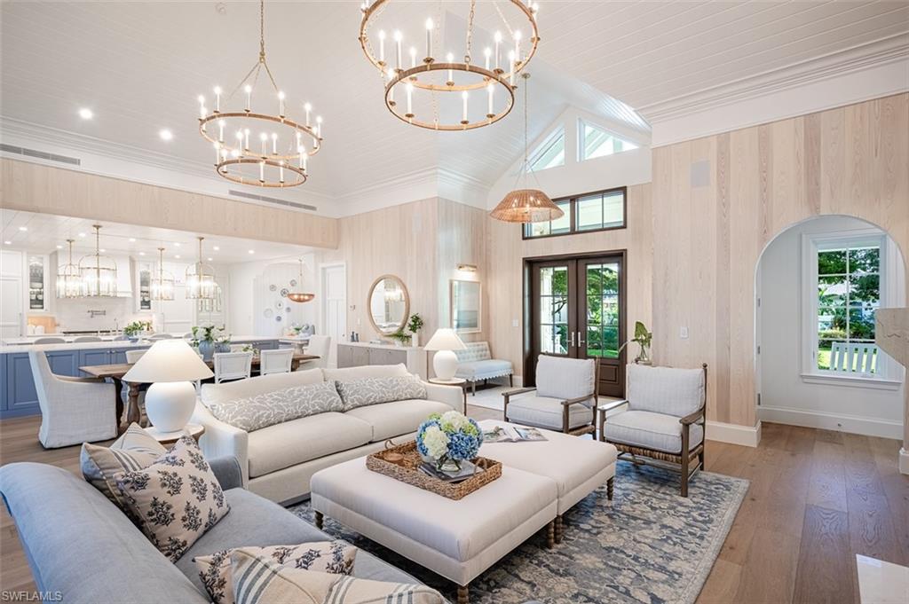 AQUALANE SHORES - Residential