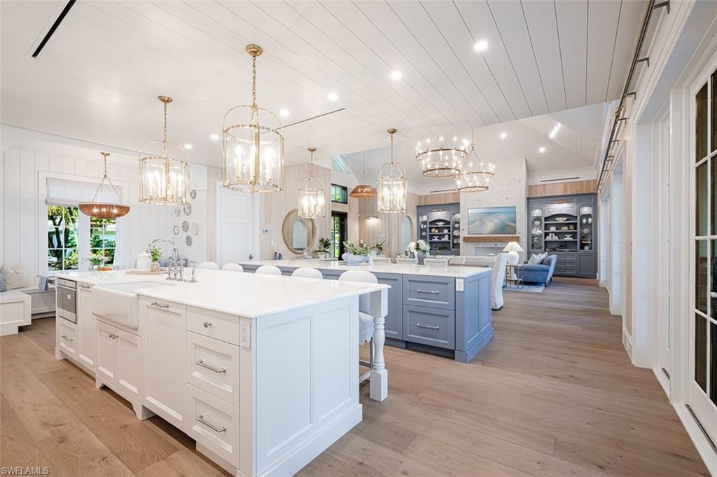 AQUALANE SHORES - Residential