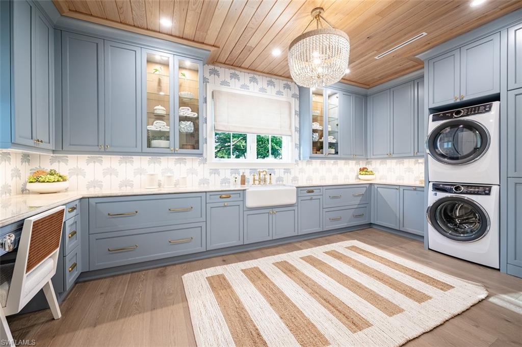 AQUALANE SHORES - Residential