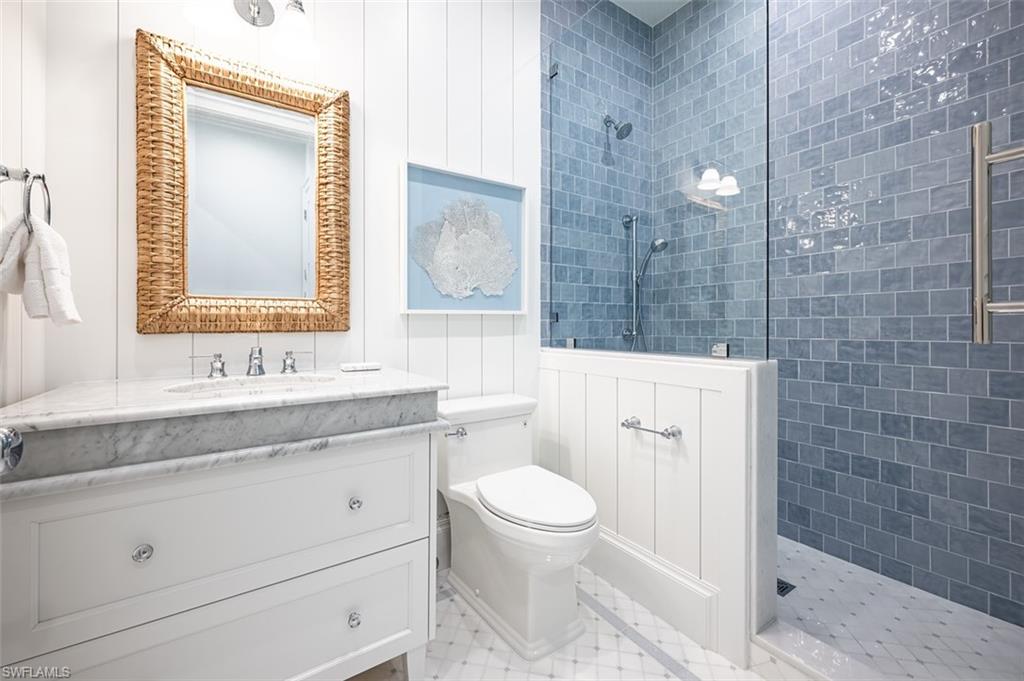 AQUALANE SHORES - Residential