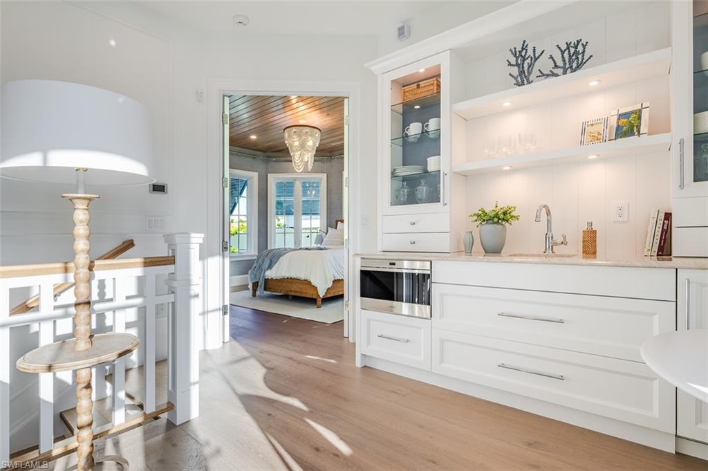 AQUALANE SHORES - Residential