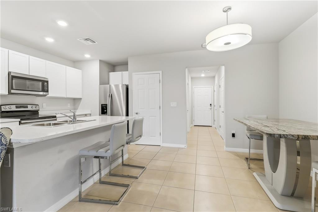 MEADOWOOD - Residential