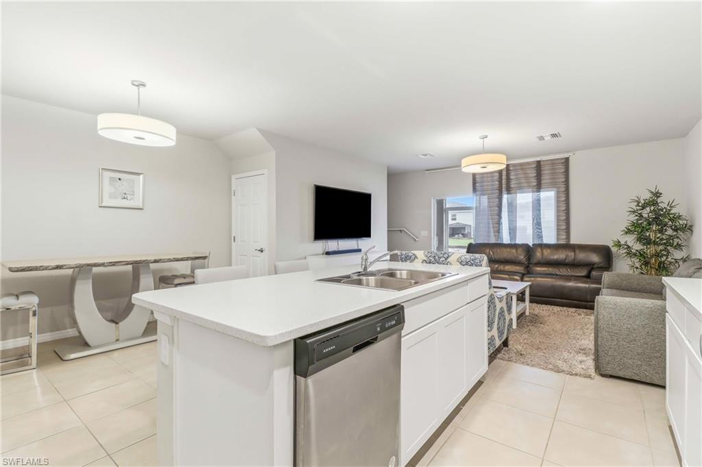 MEADOWOOD - Residential