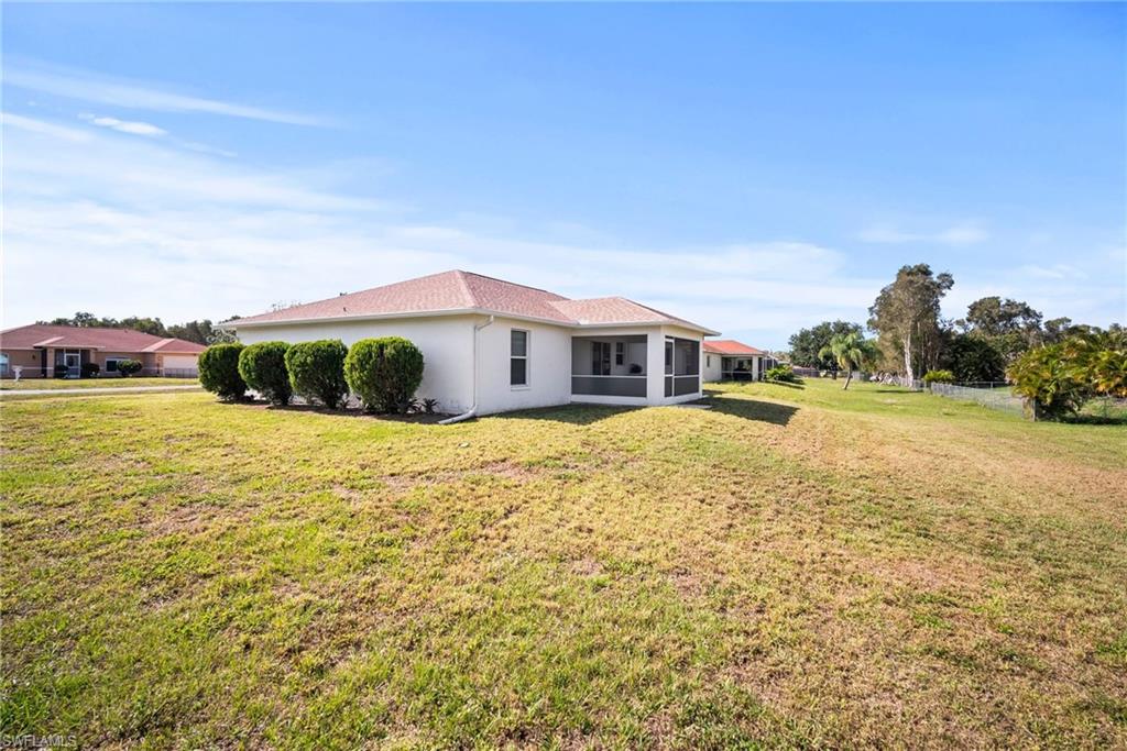 MIRROR LAKES - Residential