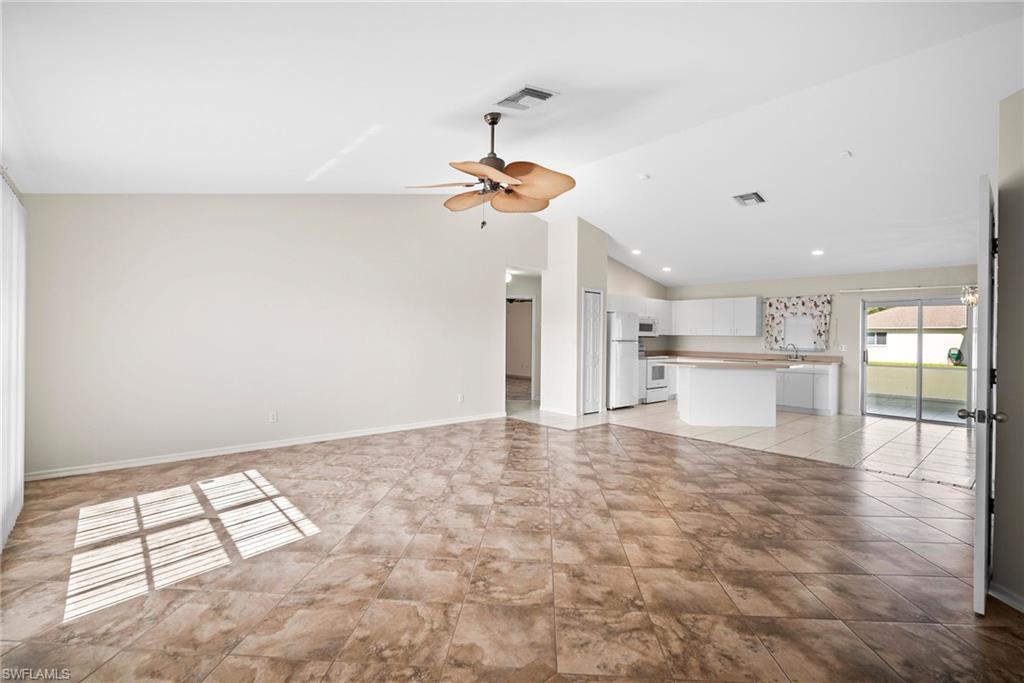 MIRROR LAKES - Residential