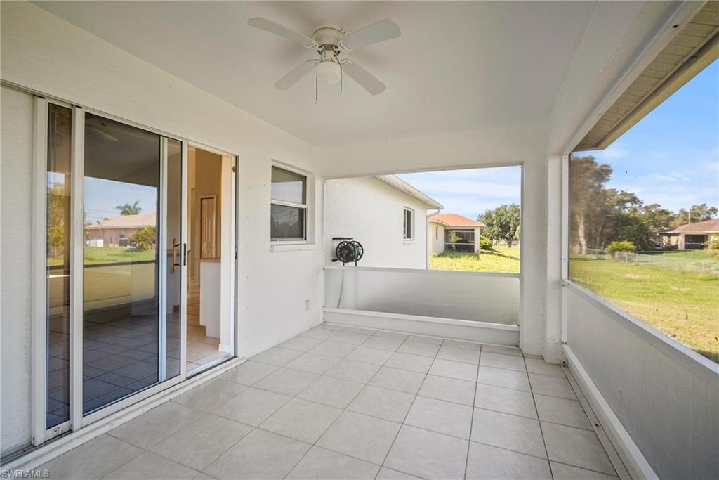 MIRROR LAKES - Residential