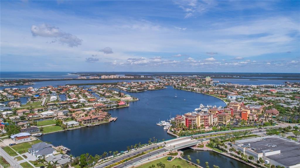 MARCO BEACH - Residential