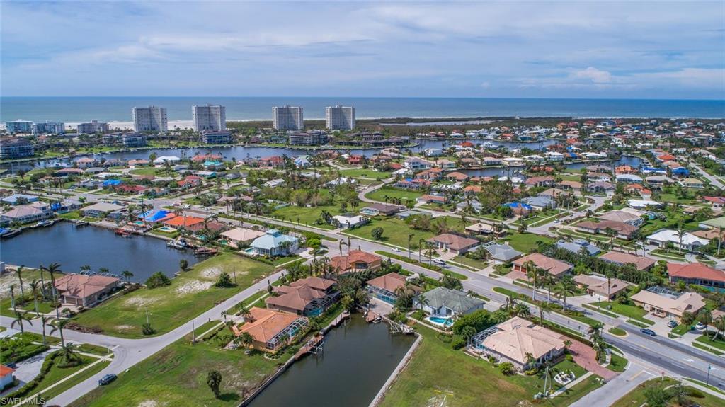 MARCO BEACH - Residential