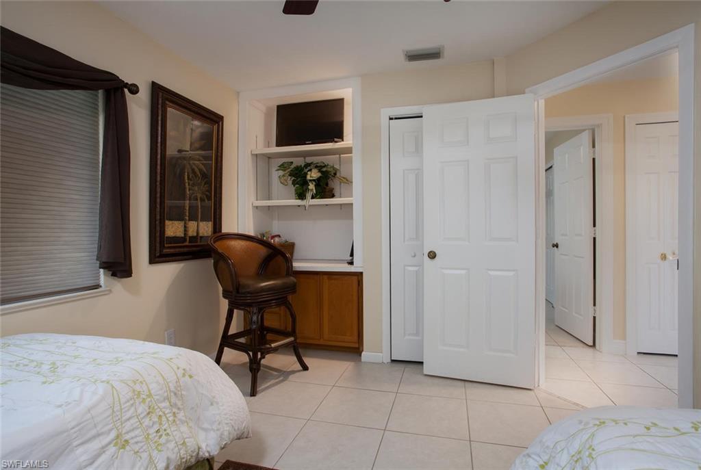 MARCO BEACH - Residential