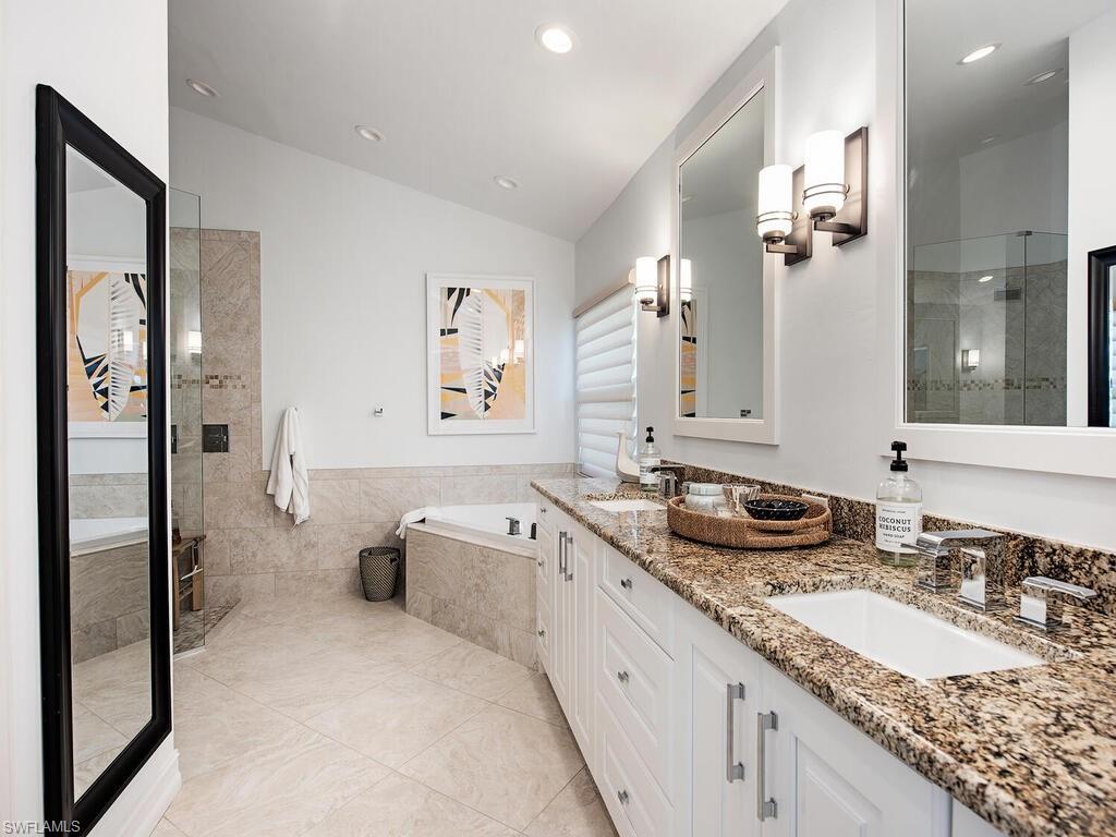 ROYAL HARBOR - Residential