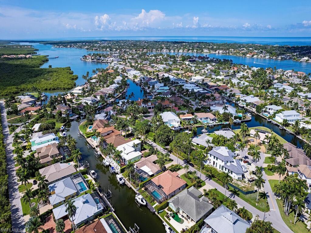 ROYAL HARBOR - Residential