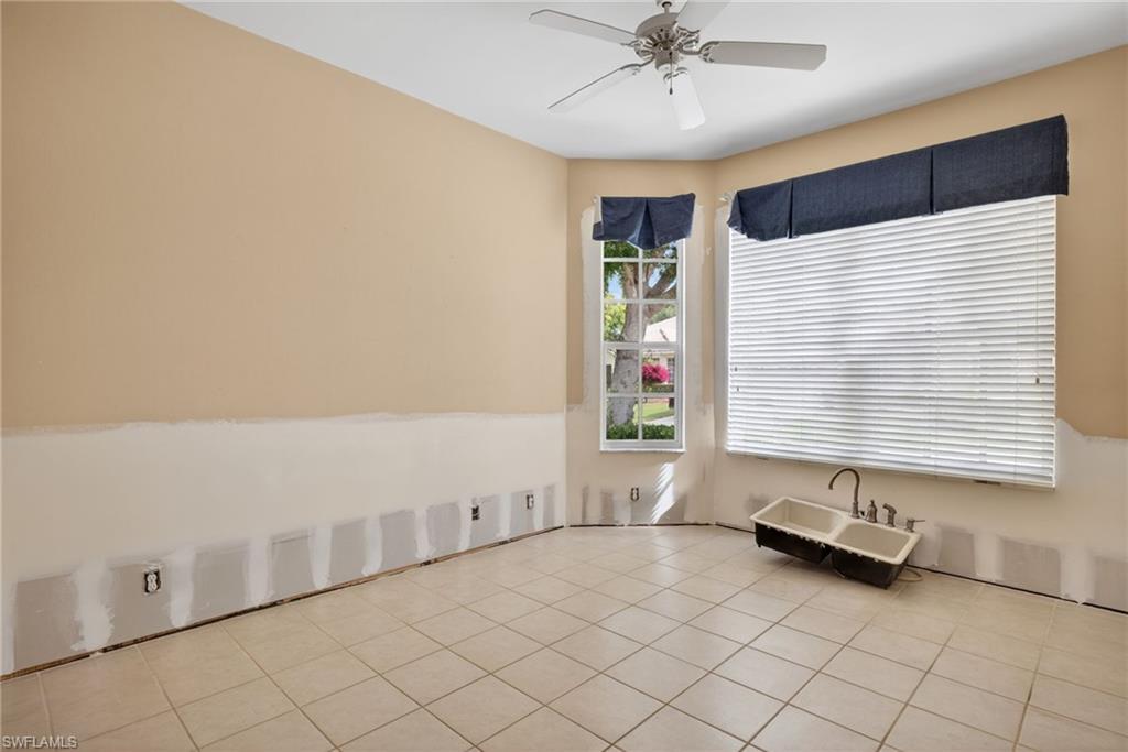 SOMMERSET VILLAS - Residential