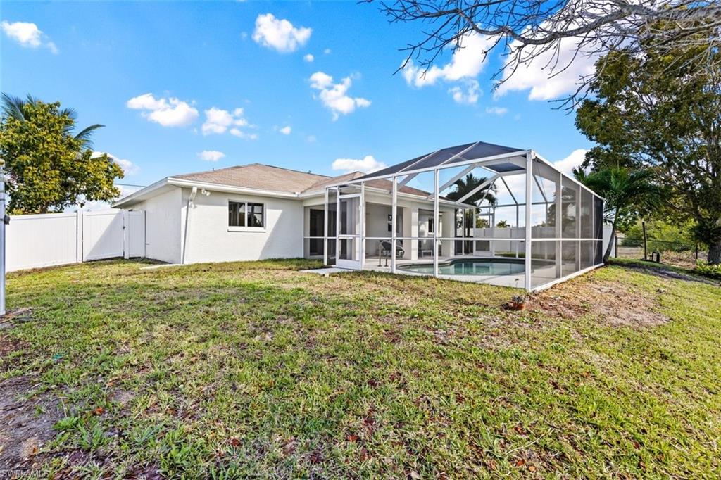 CAPE CORAL - Residential