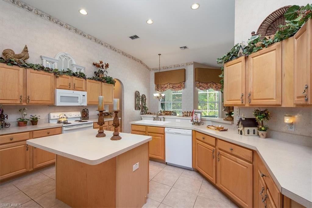 PEBBLEBROOKE LAKES - Residential