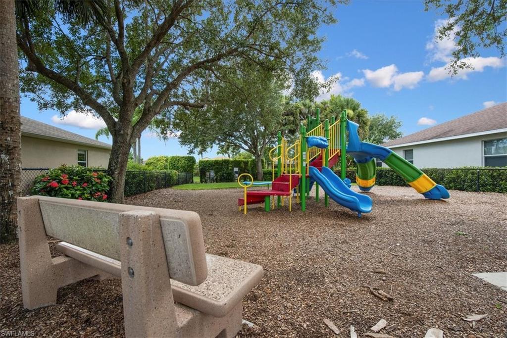 PEBBLEBROOKE LAKES - Residential